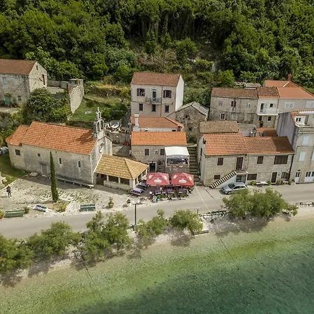 Divna And Apartament *