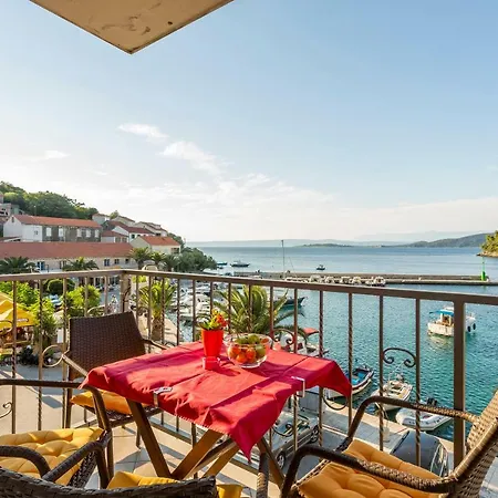 Divna And Račišće