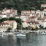 Divna And * Račišće