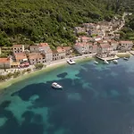 Divna And Apartment Račišće