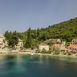 Apartment Divna And Račišće