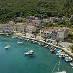 Divna And Apartment