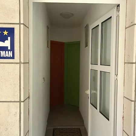 Apartmán Divna And Račišće