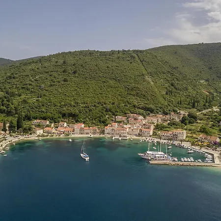 Divna And * Račišće