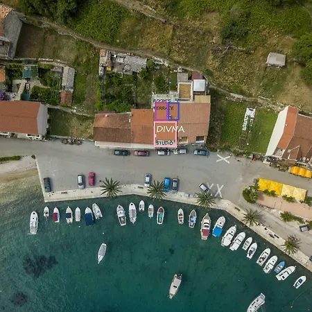 Apartmán Divna And Račišće